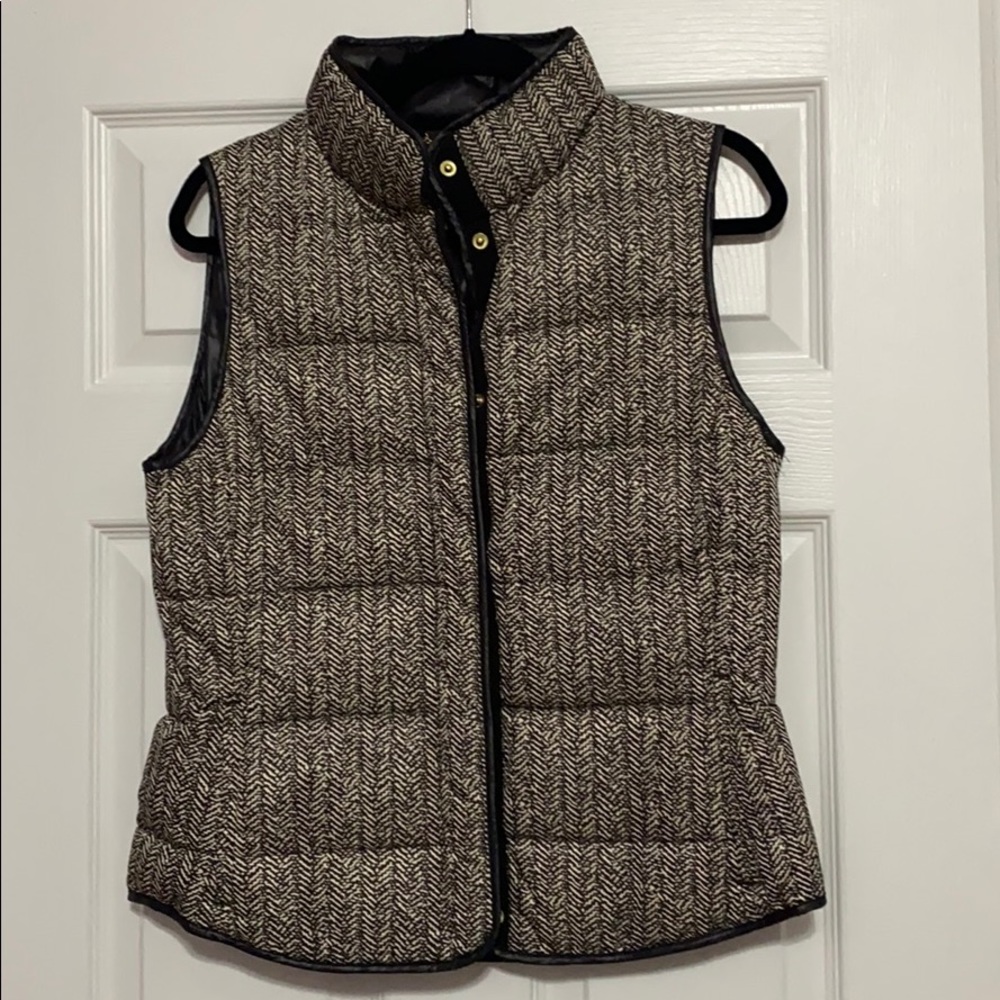 Banana Republic Patterned Puffer Vest